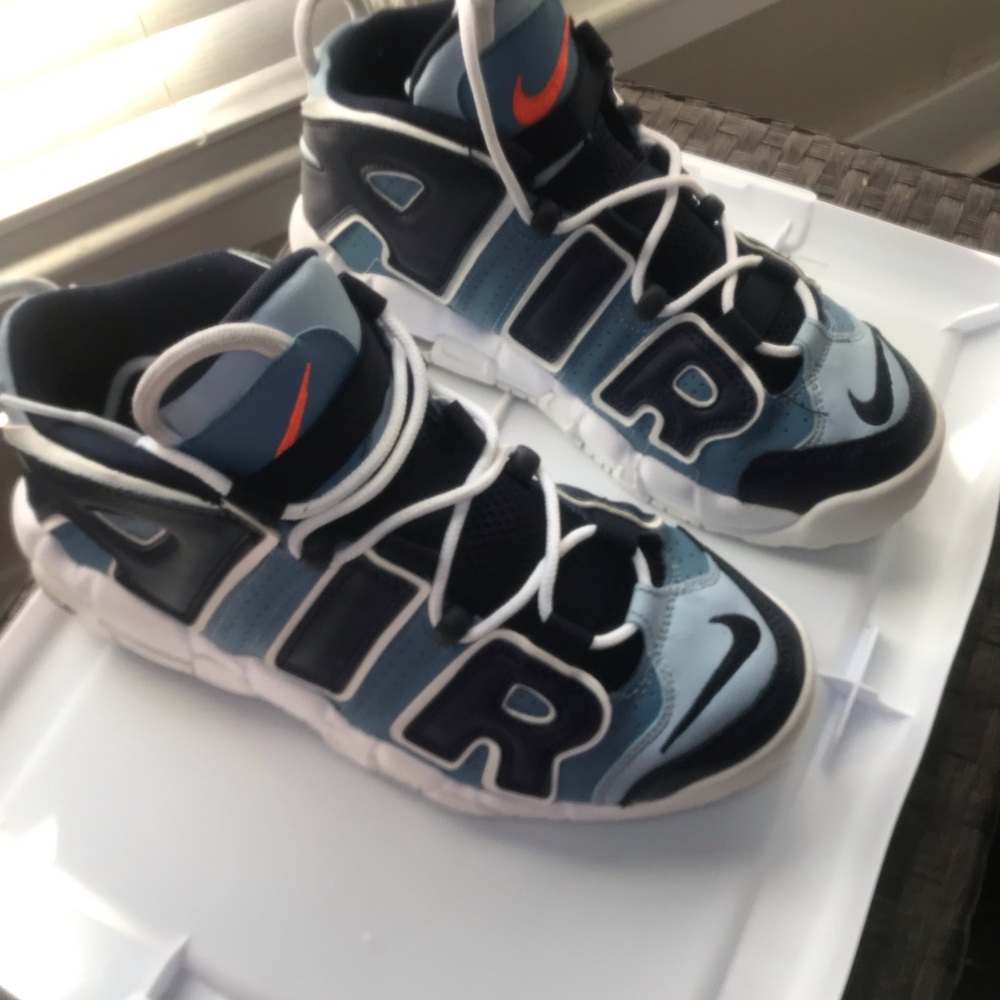 Youth Boys Denim Nike Uptempo size 7. Lightly worn